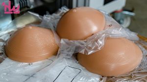 بزرگ کردن سینه (پروتز سینه)